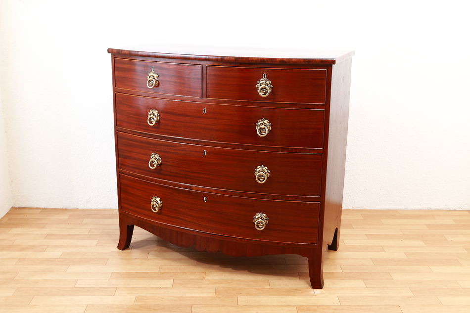 木製ブラウンチェスト バロッサバレンティ