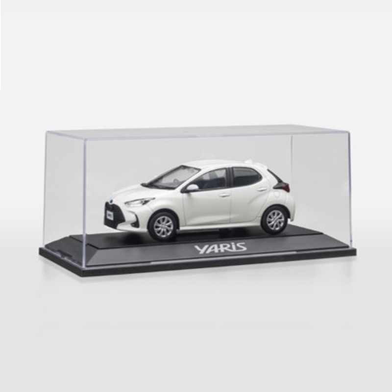 GAZOOショッピング 1／30スケール ヤリスミニカー ＜070＞ ホワイト
