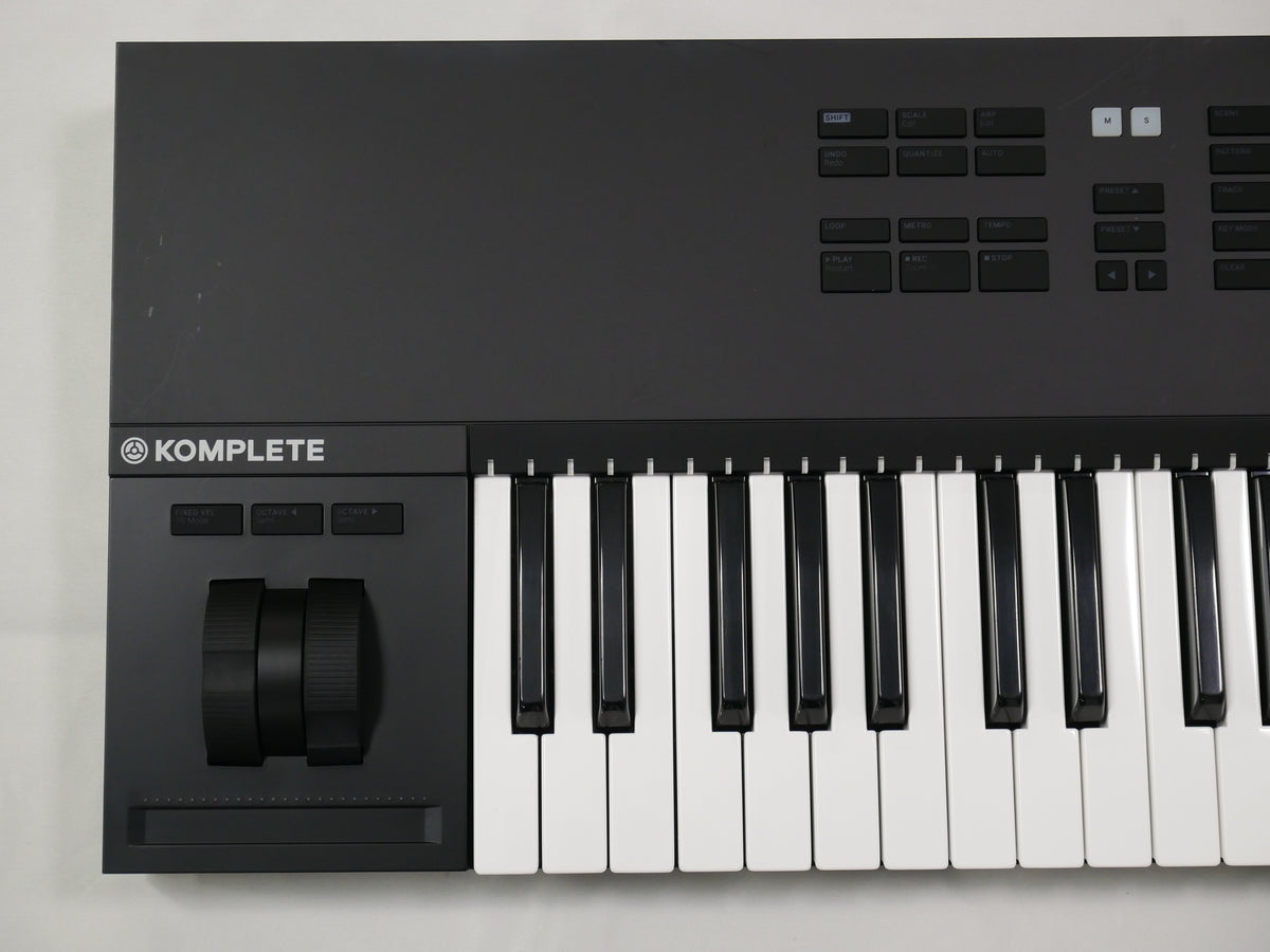 Native Instruments KOMPLETE KONTROL S61 MK2 (中古)