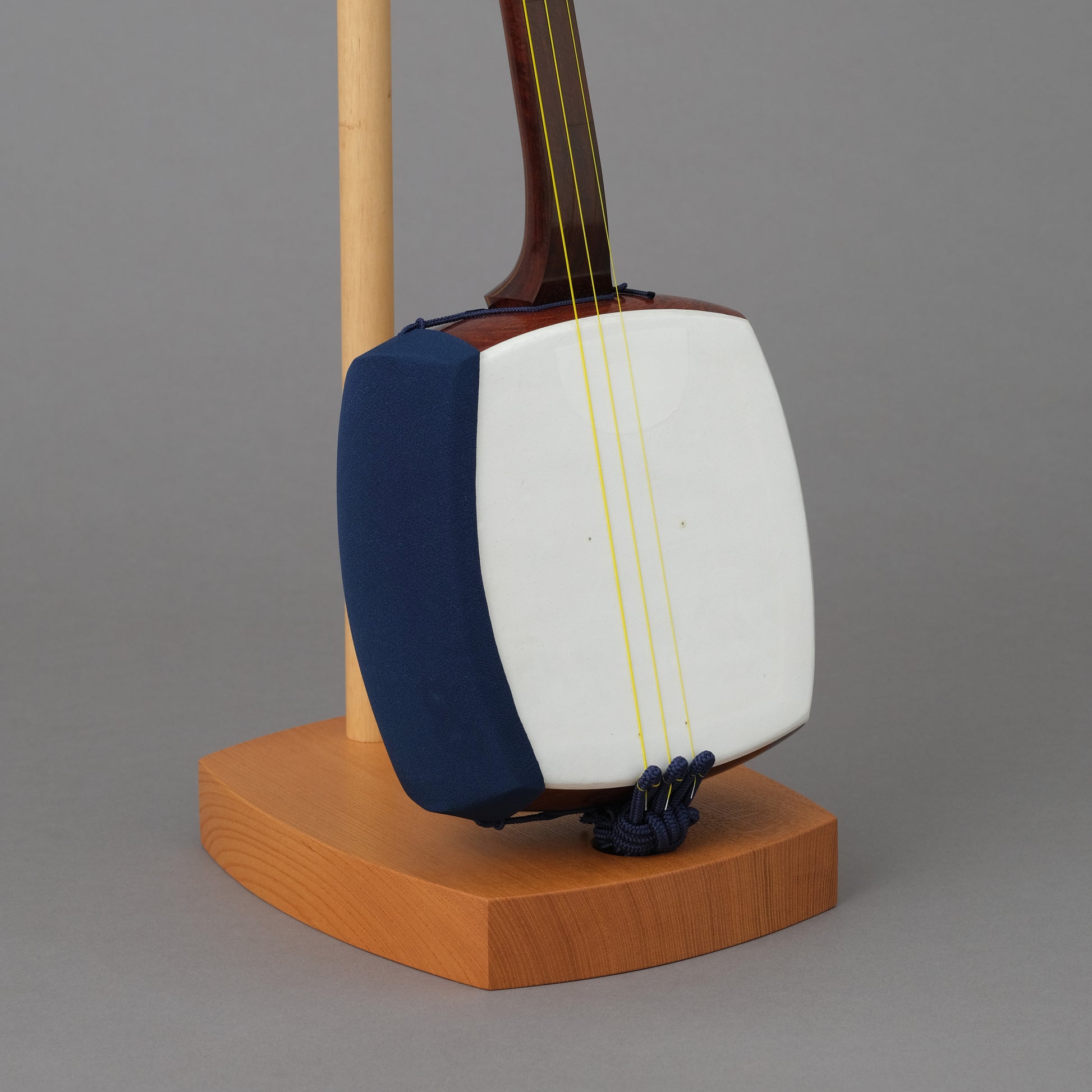 三味線 撥 バチ 天然素材 和楽器 民謡 アンティーク 細密細工 重さ