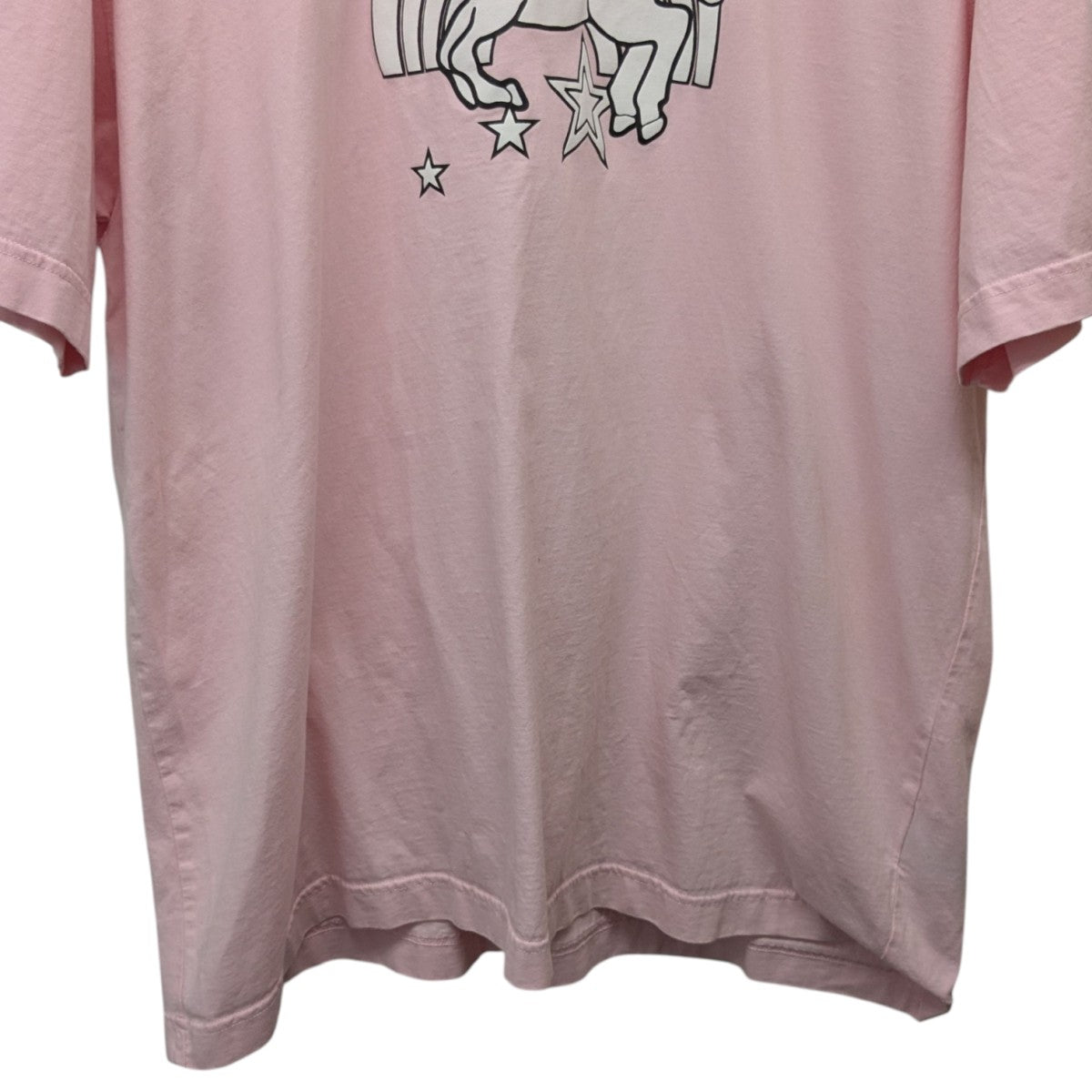 VETEMENTS(ヴェトモン) ユニコーンプリントTシャツUE63TR101P