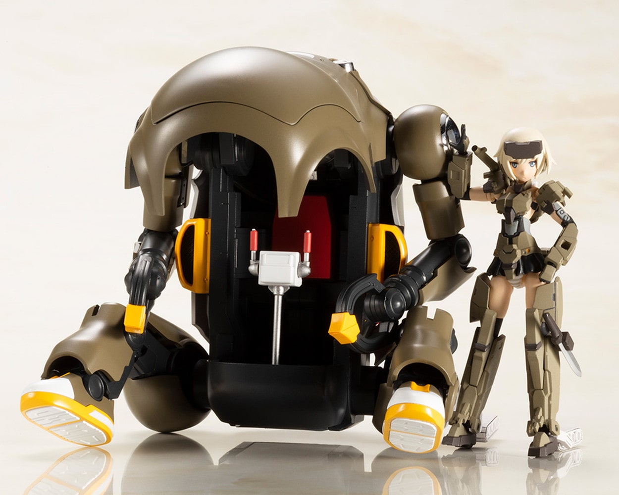 フレームアームズ・ガール ハンドスケール 轟雷 with 20 メカトロ