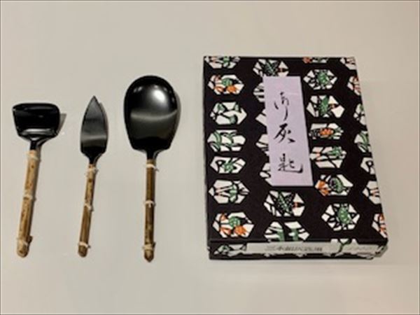 楽天市場】【茶道具】【送料無料】風炉用灰匙木村清五郎作（共箱