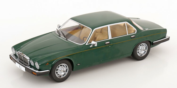 DVC490Y ジャガーダークグリーン ミニカー DVC490Y ジャガーダーク