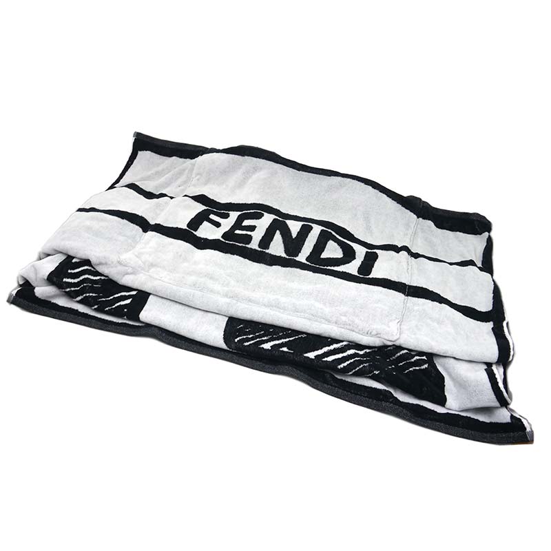 ☆フェンディー（FENDI）のフェイスタオル2枚 FENDI フェンディ バス