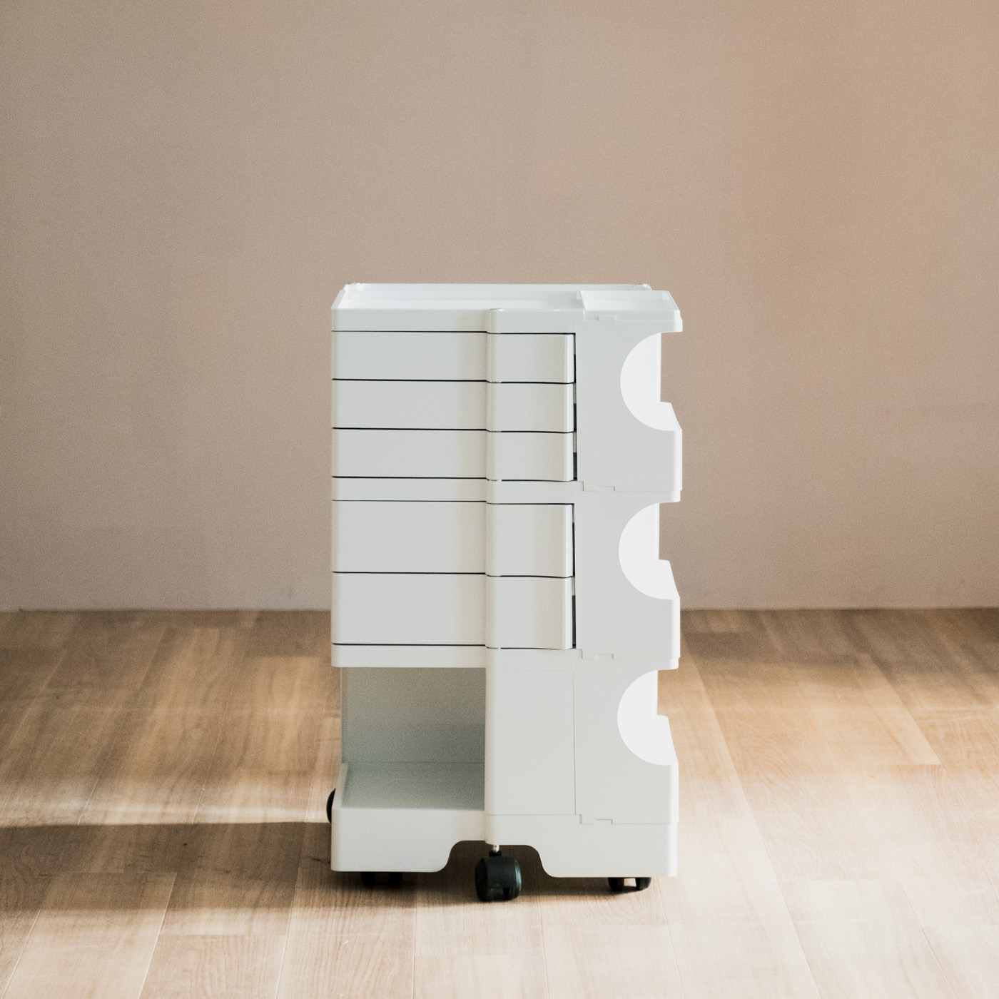 ボビーワゴン 3段(5トレイ) | ビーライン(B-LINE) | リグナテラス東京