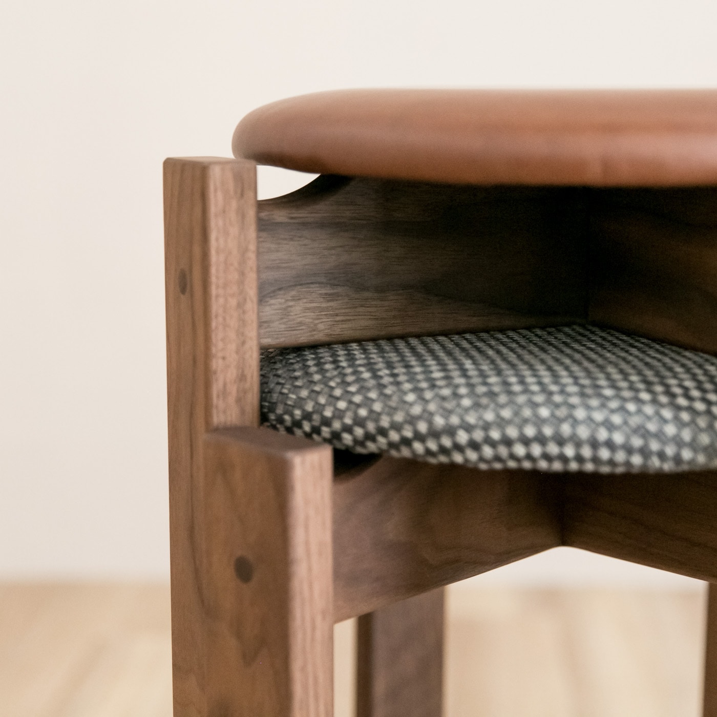 マーク スツール | マスターウォール(MasterWal) | リグナ通常品