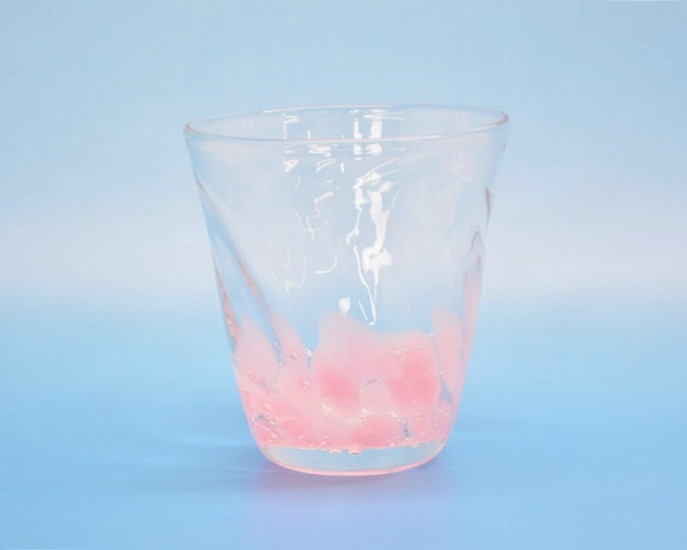 琉球ガラス 赤と青とグリーンの渦巻模様のガラスアート・屋我平尋作