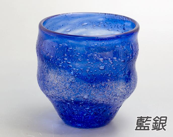 沖縄吹きガラス 青色ガラス果実の装飾木 沖縄吹きガラス 青色ガラス果実の