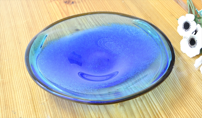和雑貨 四季彩堂 オンラインショップ / 琉球ガラス 透群青皿