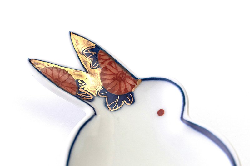 古伊万里様式 【うさぎ型豆小皿(青)】｜有田焼なら賞美堂本店