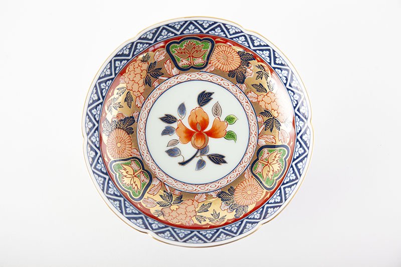 ラスト価格‼️大泉窯、伊万里錦、孔雀デザインの陶磁器皿 、桐乃木