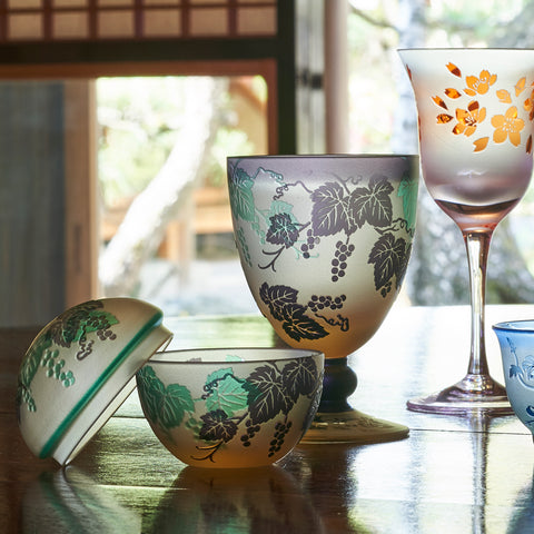 彫刻 幻夢柄子 ぶどう紋 ゴブレット ｜江戸切子グラスならTABLEAU