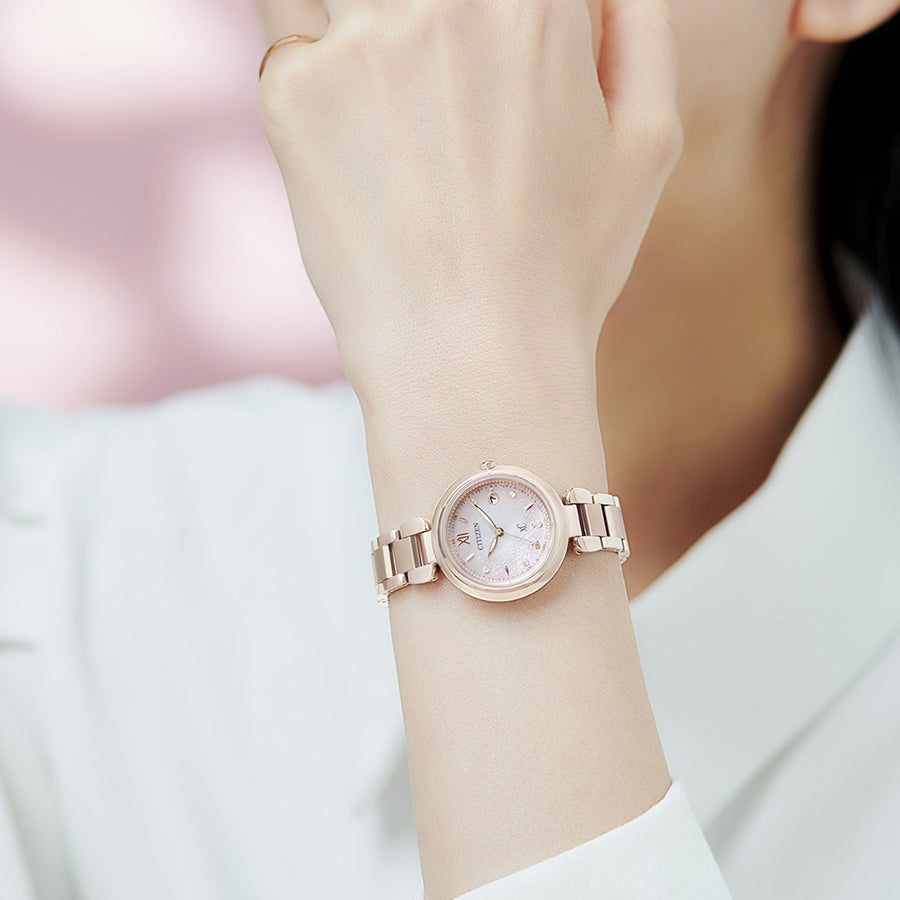 うさぴょん様 綺麗クロスシー 電波時計 ソーラー レディース シチズン