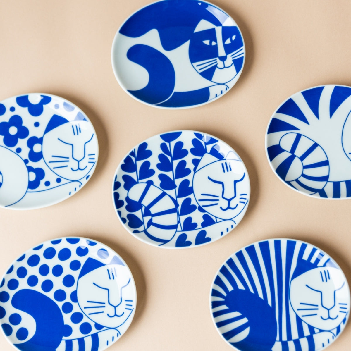 骨董 古陶 絵瀬戸 古瀬戸 希少 ブチ猫 眠り猫 図案 豆皿 手塩皿 小皿5