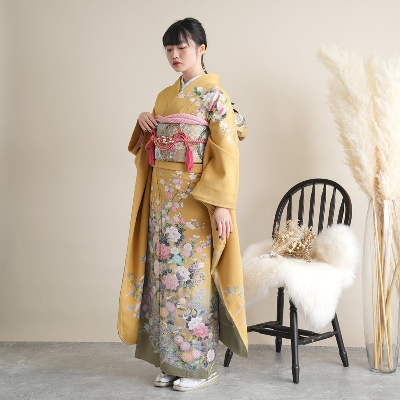 正絹 アンティーク着物 振袖 三つ紋 正絹 アンティーク着物 振袖 三つ