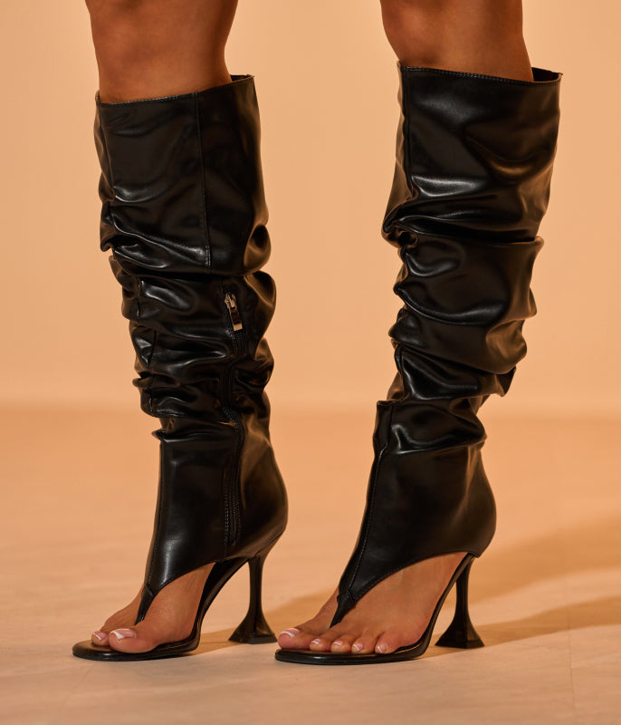 AZALEA WANG AKITO CHUNKY BOOTIE – AKIRA