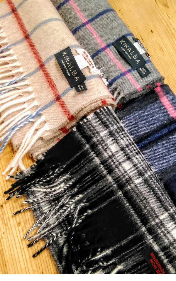 Mademoiselle NONNON♡ マドモワゼルノンノン♡マフラーと手袋