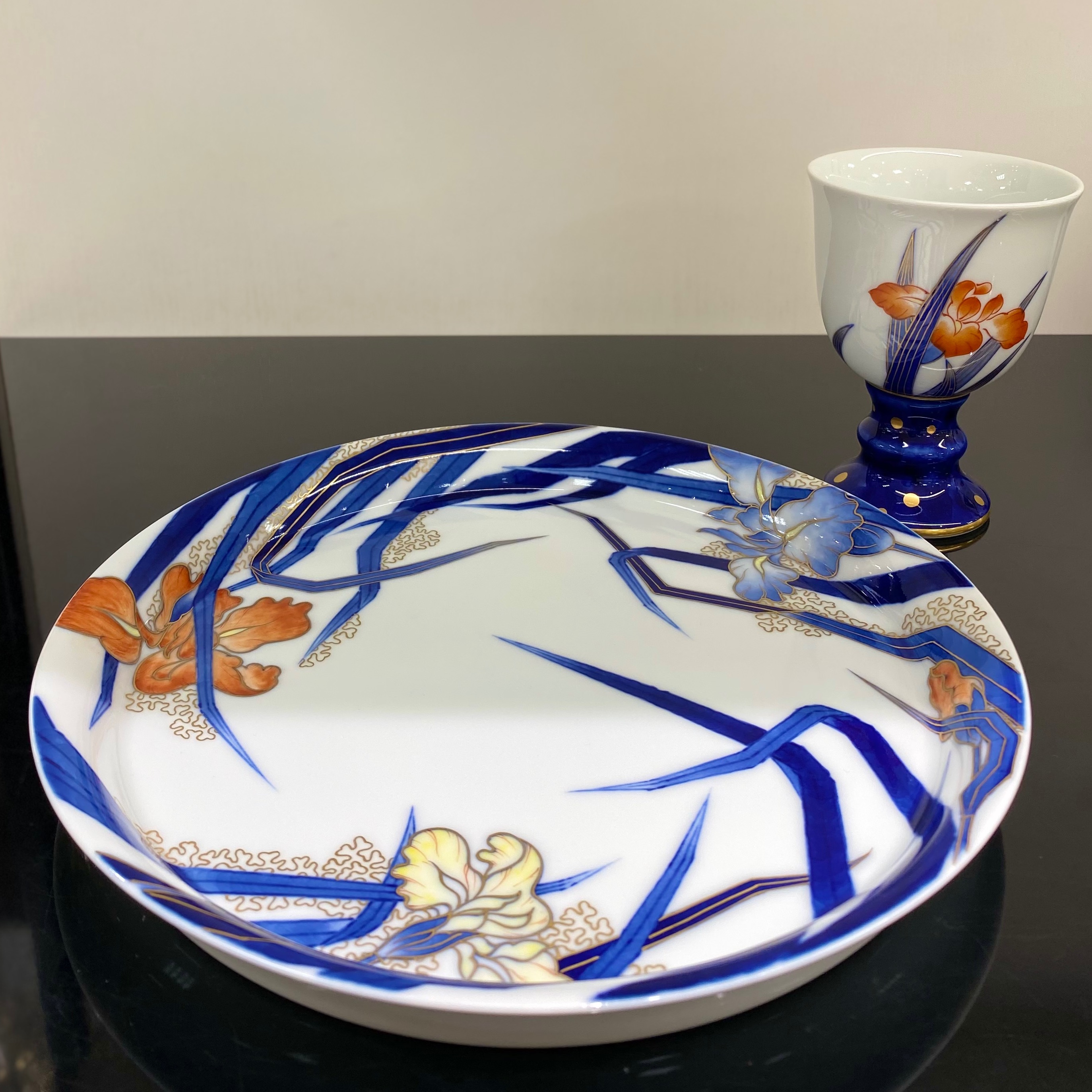 花菖蒲と金彩あやめ | 深川製磁 | 松坂屋名古屋店公式 SHOP BLOG