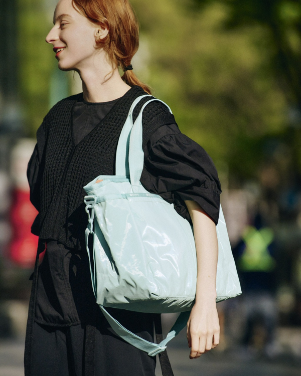 レスポートサック MASTER TRAVEL WALLET ひとりっぷ ギンガ