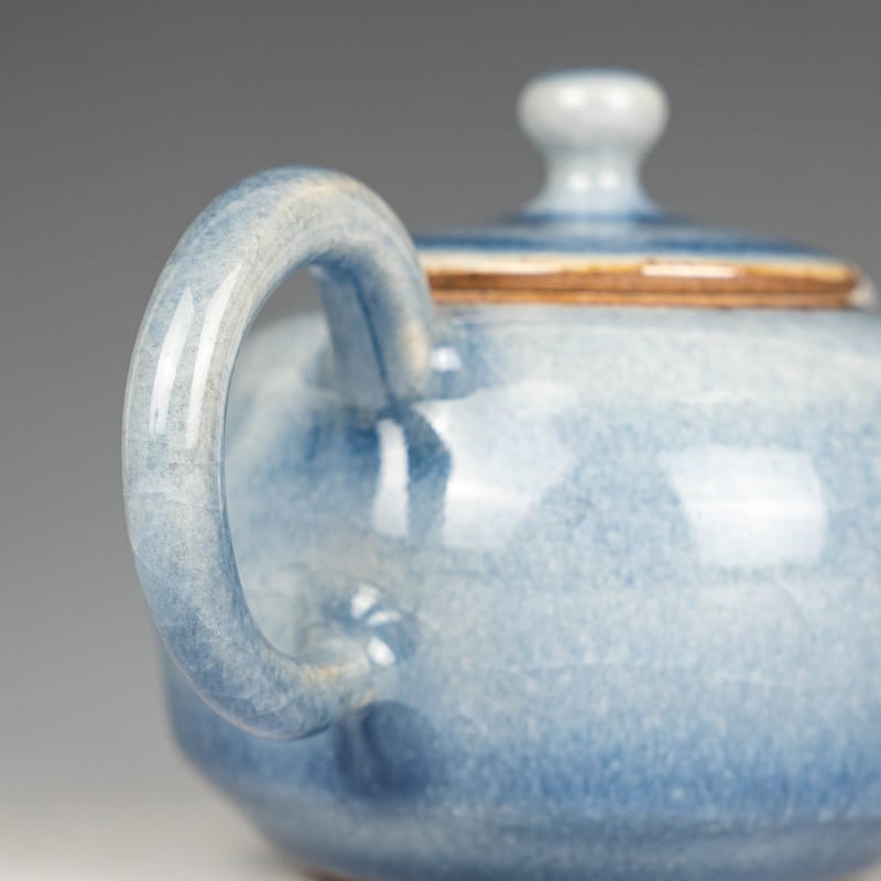 前田泰昭・作 / 天青釉壺 前田泰昭・作 / 天青釉壺 前田泰昭・作 / 天