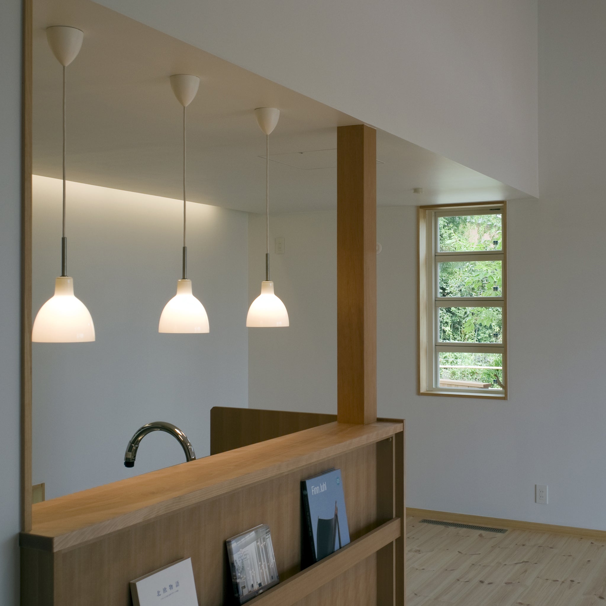 Louis Poulsen（ルイスポールセン）Toldbod Glass 220 ホワイト Φ220mm