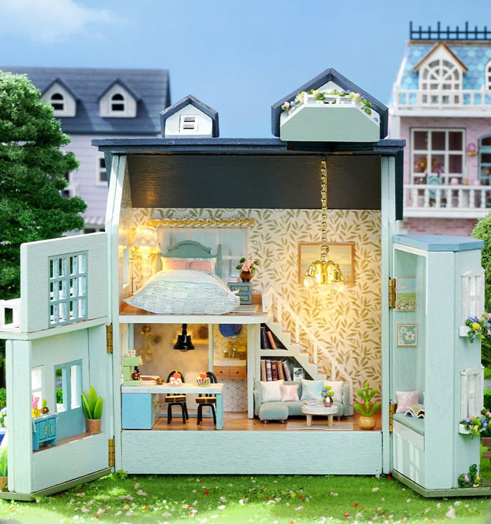 イギリス製 ドールハウス（組立キット12分の1）チューダー様式ハウス