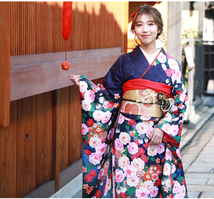 508z16〇仮絵羽 振袖 金彩 蝶々 桜 明るい緑〇美品 成人式