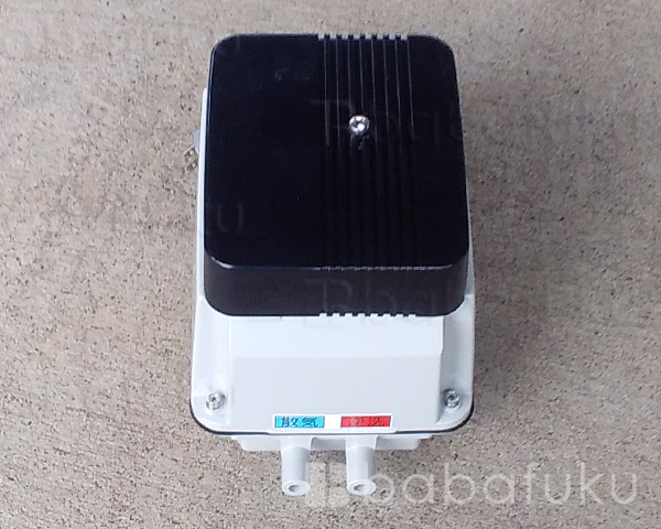 安永エアポンプ 浄化槽ブロワ EP-80G-L(左) (EP-80E-Lの後継機種