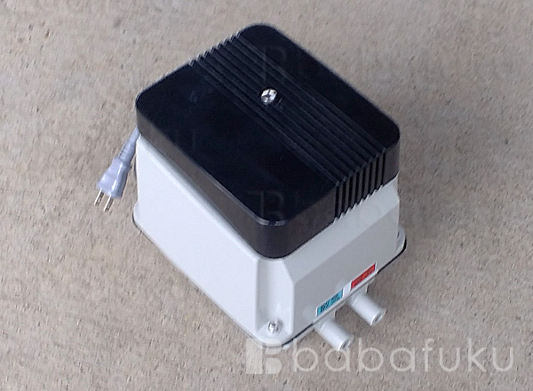 安永エアポンプ 浄化槽ブロワ EP-80G-L(左) (EP-80E-Lの後継機種