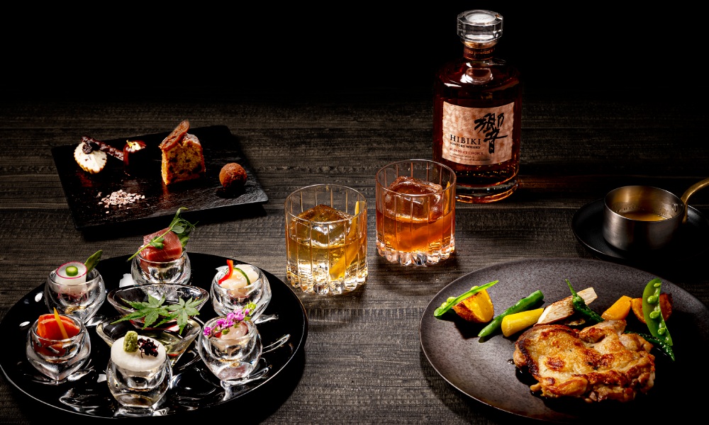 響 ブレンダーズチョイス サントリー 箱付き 700ml 43% ウイスキー 【A