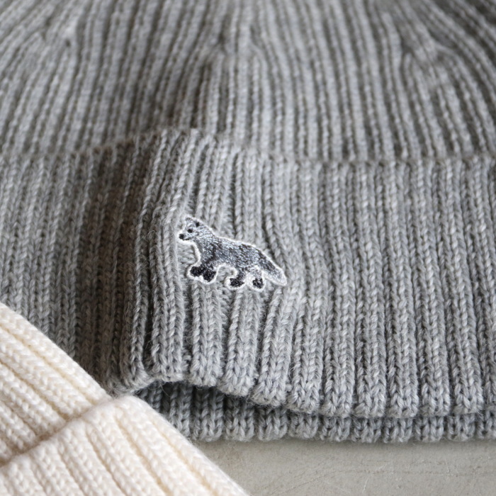 MAISON KITSUNE（メゾン キツネ） ニット帽 ベイビー フォックス