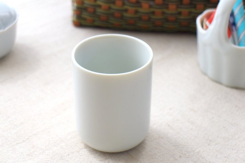 シンプル 湯呑み 200ml 国産 瀬戸焼 来客用 湯のみ 湯呑 湯飲み 北欧