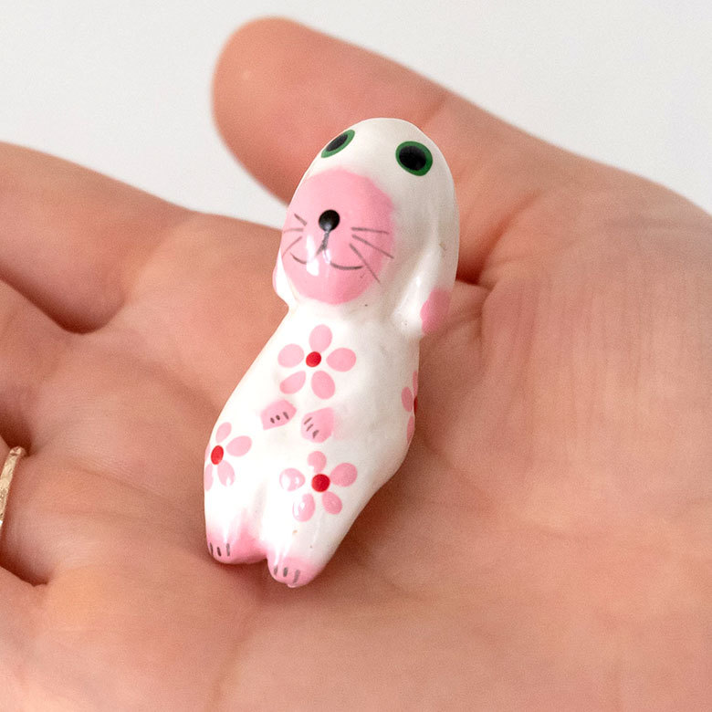 人形 木彫り 犬 置物 アジアン雑貨 カラフル 木製 バリ犬オブジェ 1匹