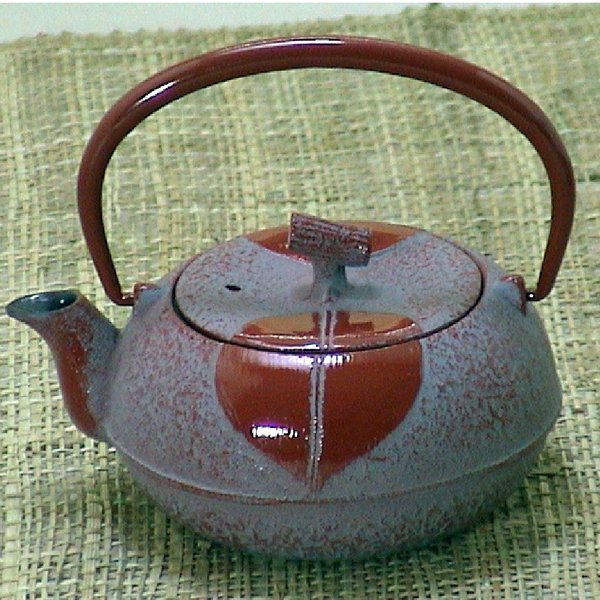 鋳鉄製 鉄瓶 船と花模様 鋳鉄製 鉄瓶 船と花模様 種類から探す | まい