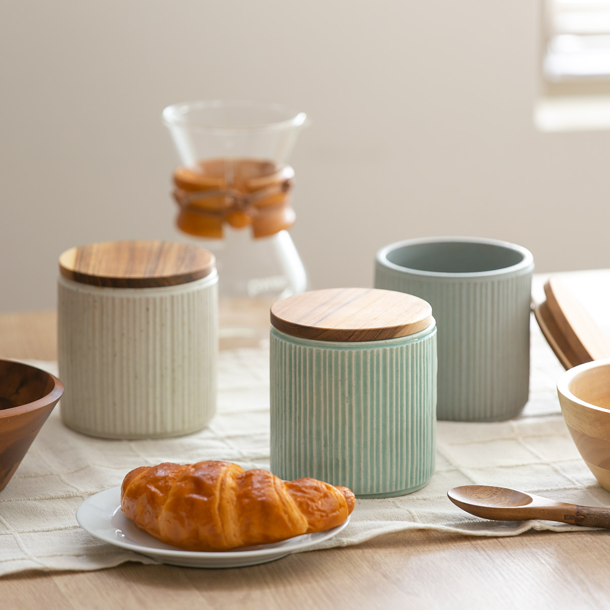 LOLO（ロロ） 保存容器 420ml 陶器 丸型 木蓋付き SALIU （ サリュウ