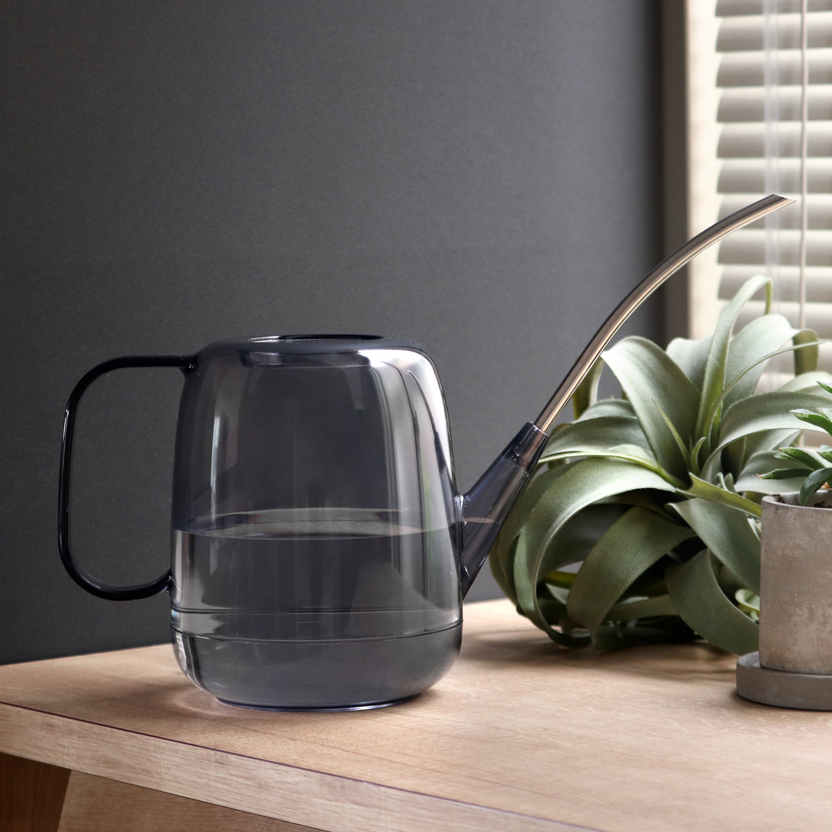 ジョウロ 肥料水差し 目盛り付き 2L （ ジョーロ じょうろ 如雨露 散水