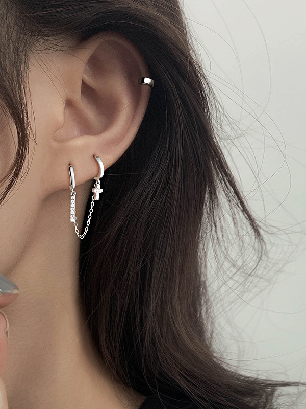 1000円均一】クロス リング 銀針ピアス☆ビアス キュービック