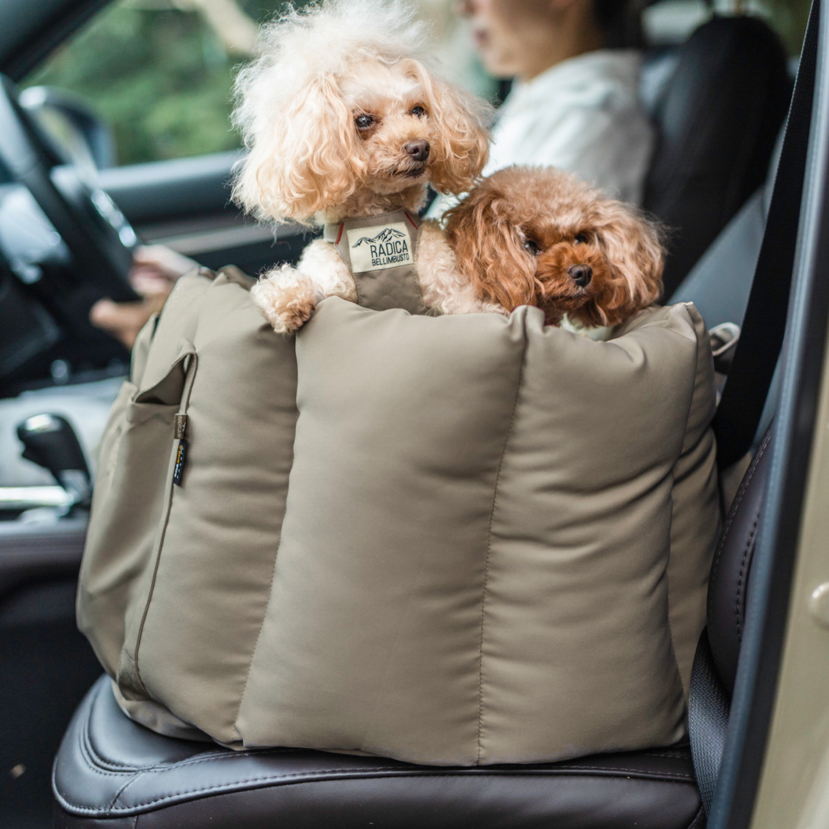 RADICA（ラディカ） 【ご愛顧SALE】犬 コーデュラ ロゼッタ ドライブ