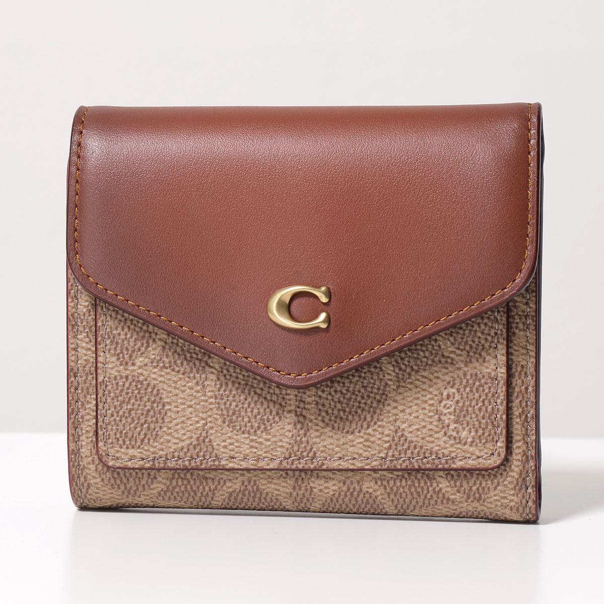 COACH（コーチ） 二つ折り財布 WYN SMALL ウィン スモール C2329