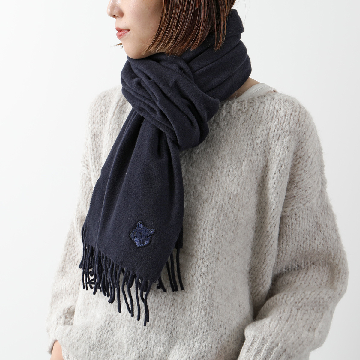 MAISON KITSUNE（メゾン キツネ） マフラー BOLD FOX HEAD SCARF