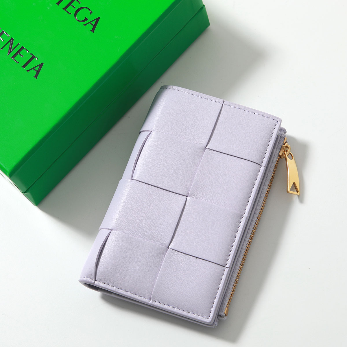 限定カラー ボッテガヴェネタ カセット ミディアム ウォレット 二