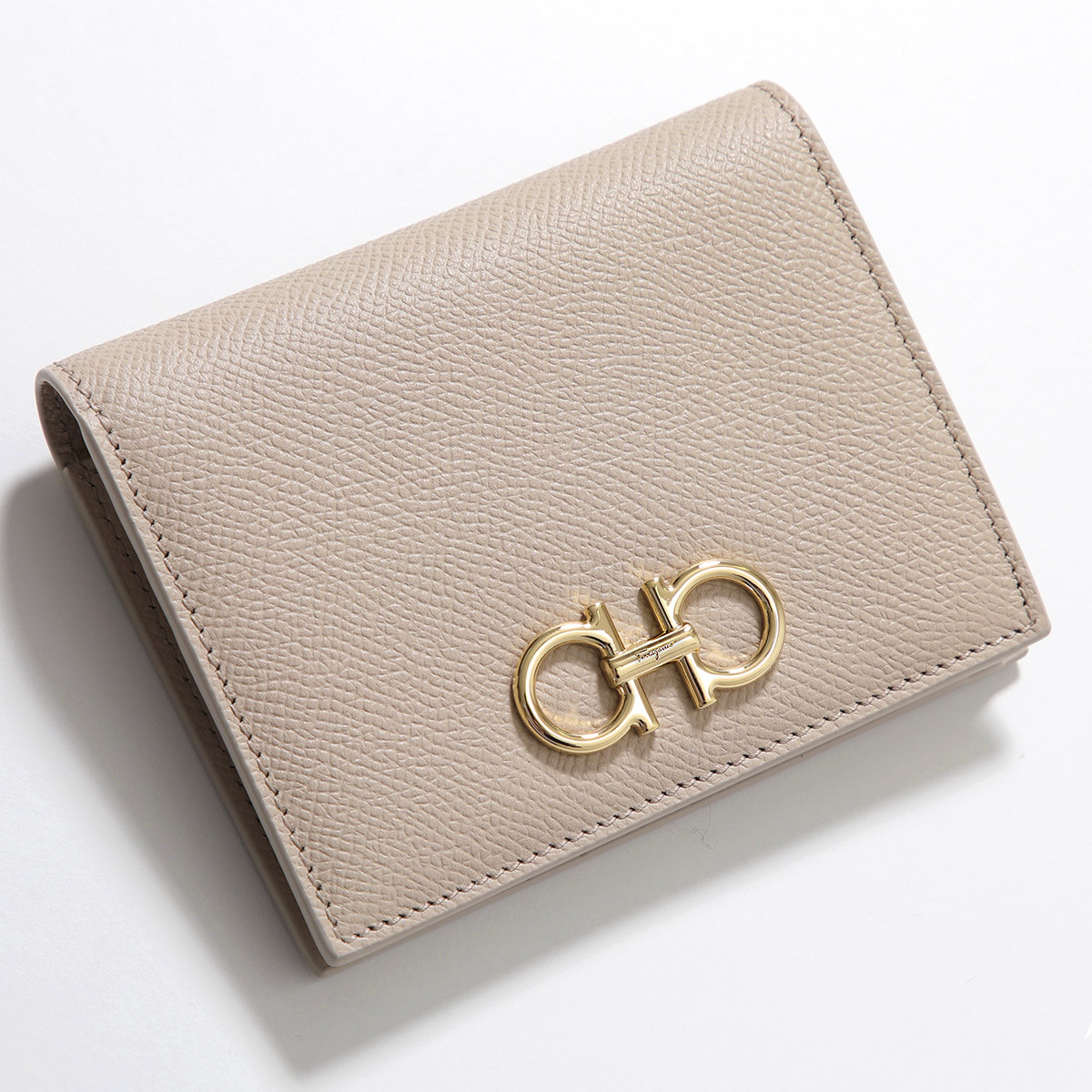 FERRAGAMO（フェラガモ） 二つ折り財布 THE GANCINI ガンチーニ 22