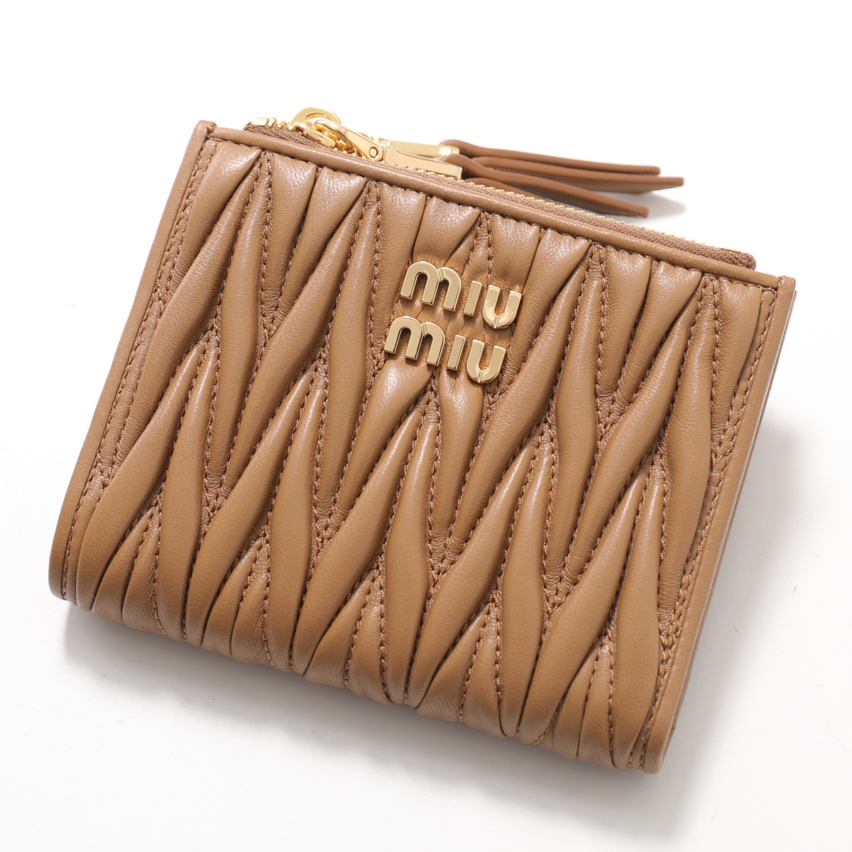 miu miu（ミュウミュウ） 二つ折り財布 MATELASSE マテラッセ 5ML024