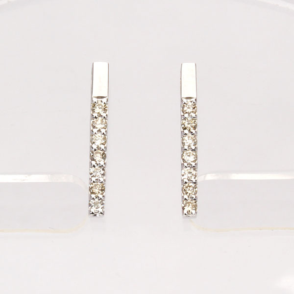 ピアス ダイヤモンド ダイヤ スタッドピアス バーピアス 18金 k18 18k