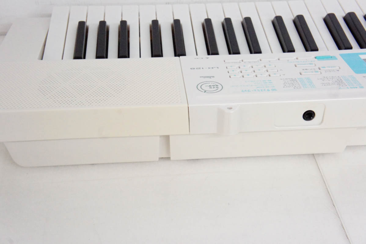 送料無料】CASIO 光ナビゲーションキーボード LK-128 Amazon | CASIO