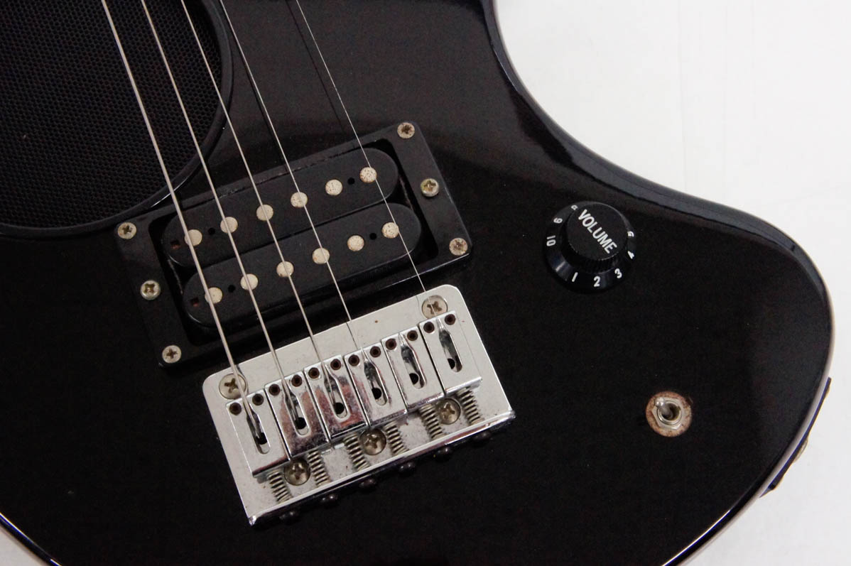 中古 FERNANDESフェルナンデス アンプ内蔵エレキギター ぞうさんギター