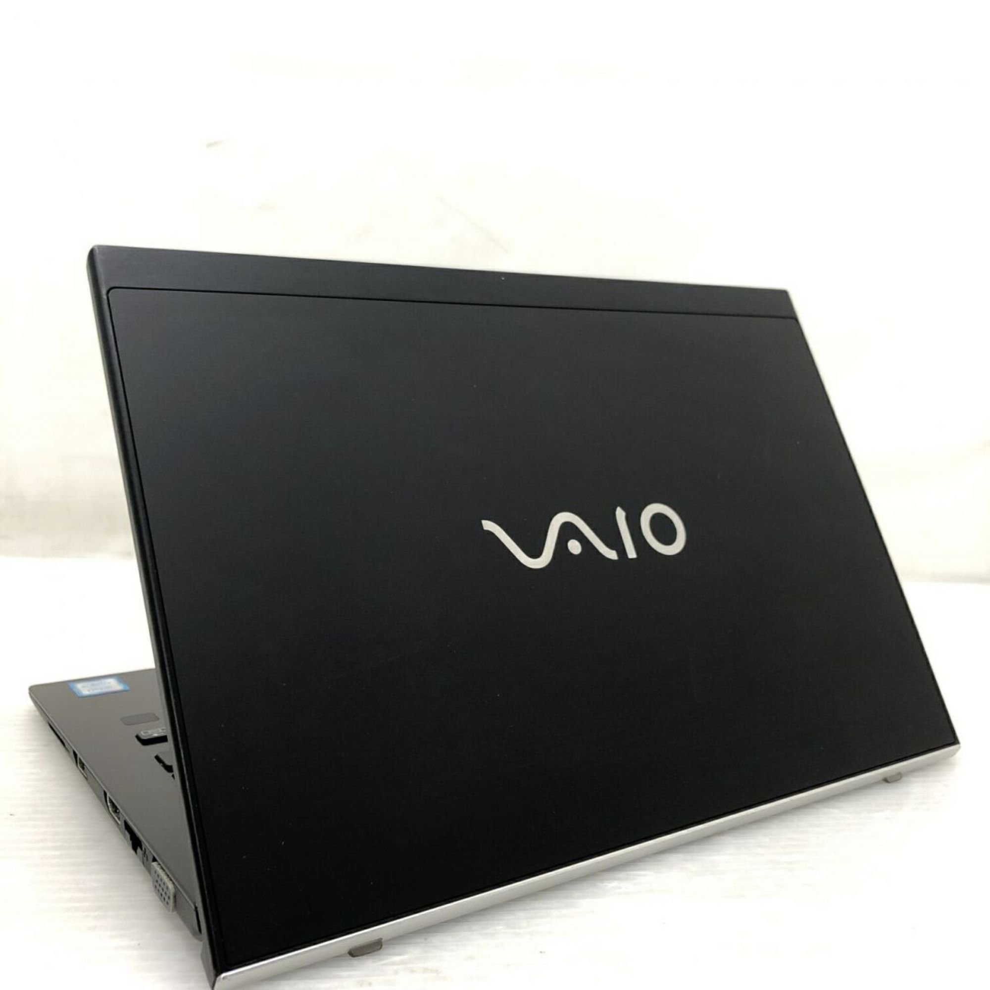 良品】VAIO 13.3型ノートパソコン Windows11 Pro 【公式通販】
