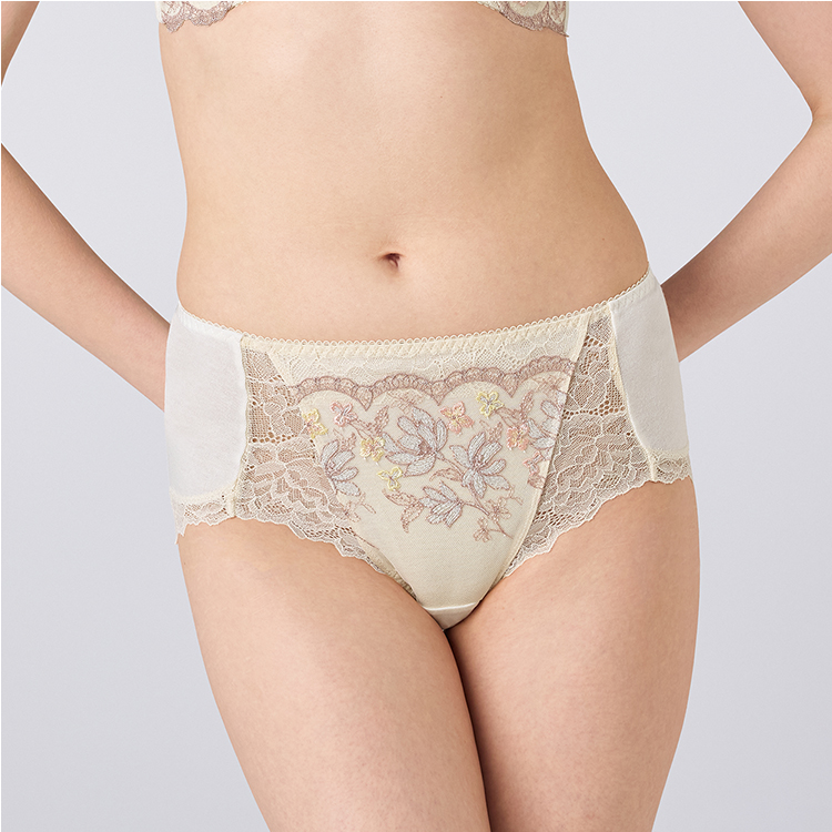 Triumph（トリンプ） レッドレーベル バイ 0123 はきこみ普通ショーツ