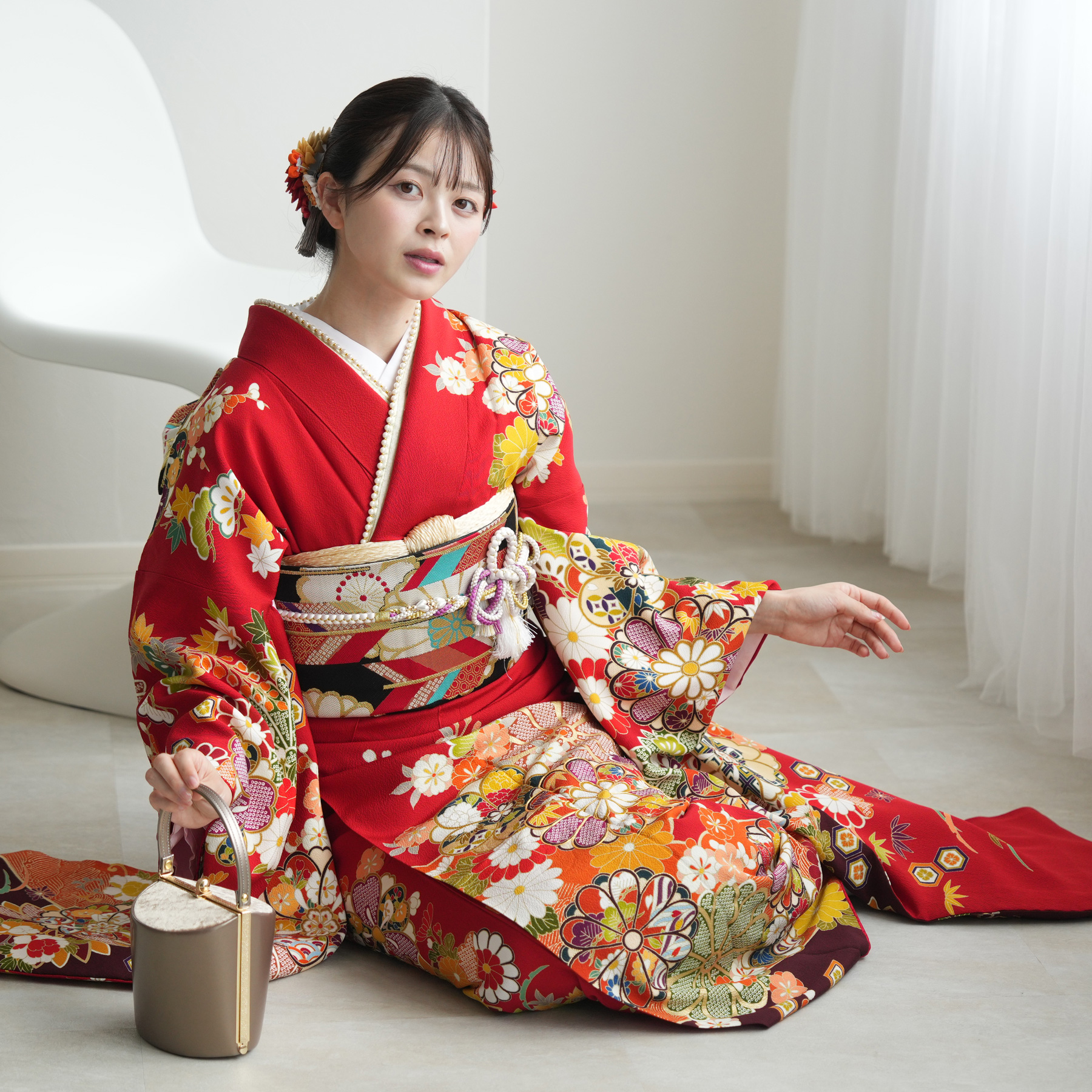 りょう 【高級 振袖5点セット】 正絹 花柄 中振袖 上品 古典柄 成人式